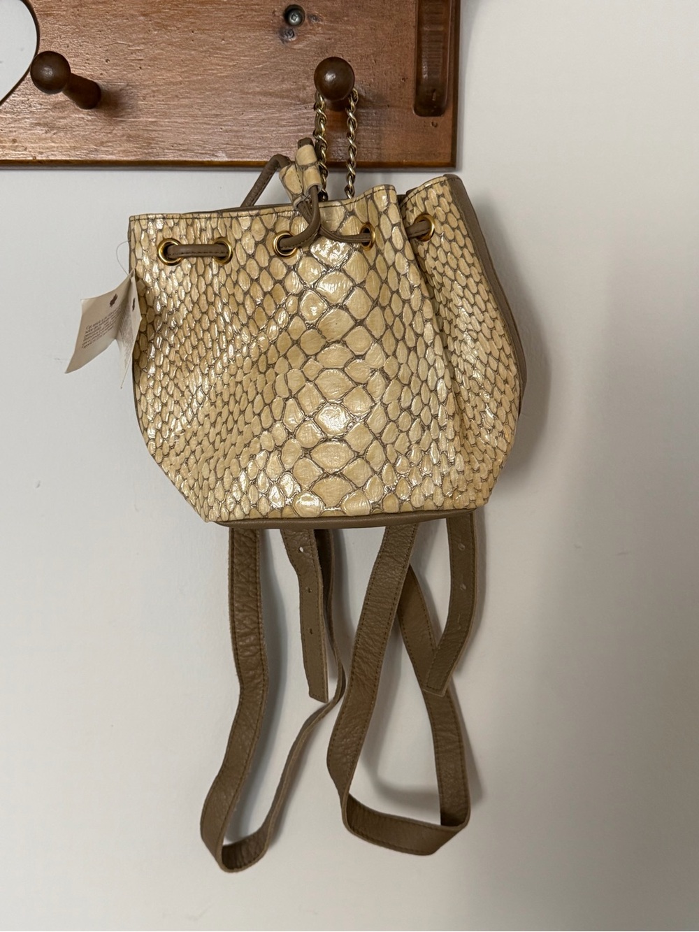 Covet Leather Made in Italy Snake Embossed Bucket Bag Genuine Leather